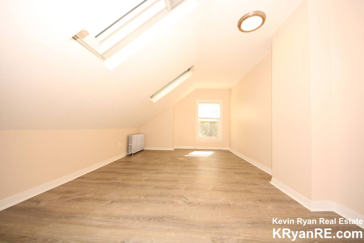 House for rent at 93 Cushing St #2, Waltham, MA 02453