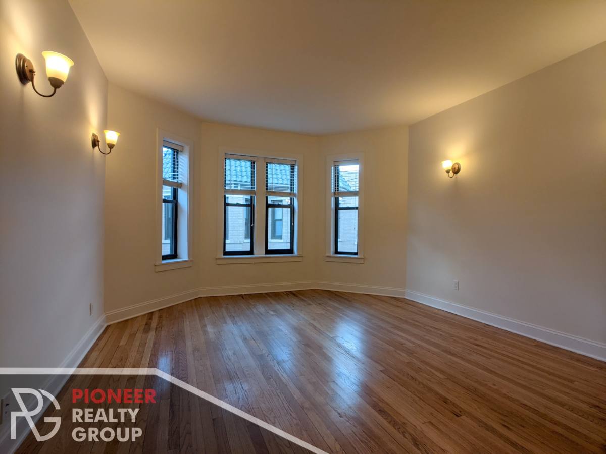 Apartment for rent at 4034 N Ashland, Chicago, IL 60613