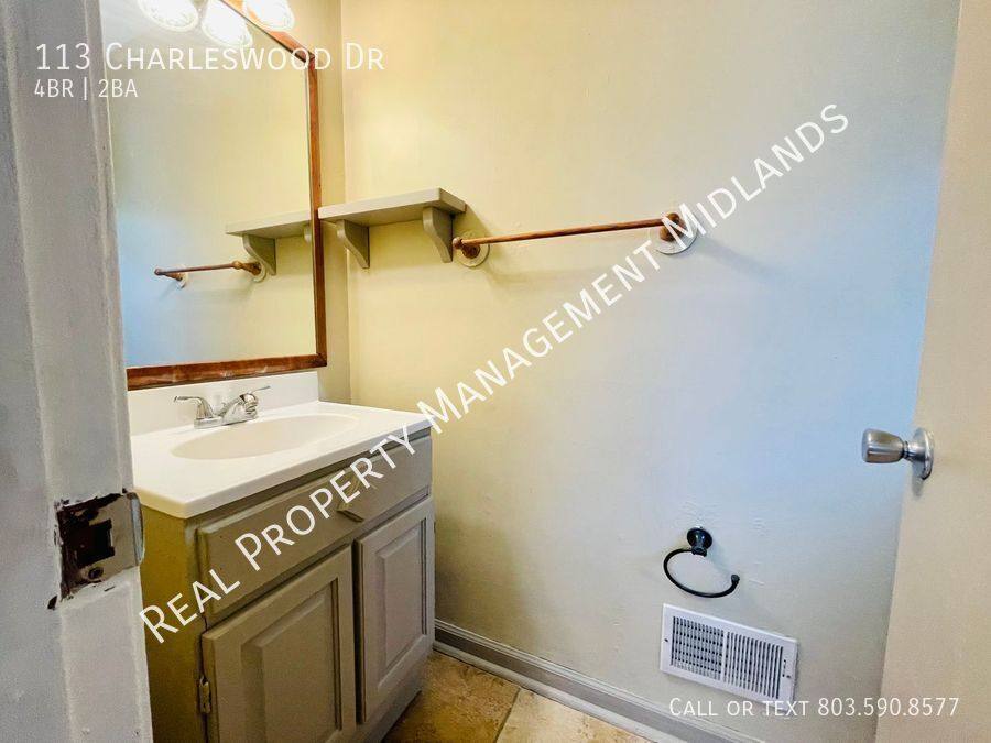 House for rent at 113 Charleswood Dr, Columbia, SC 29223