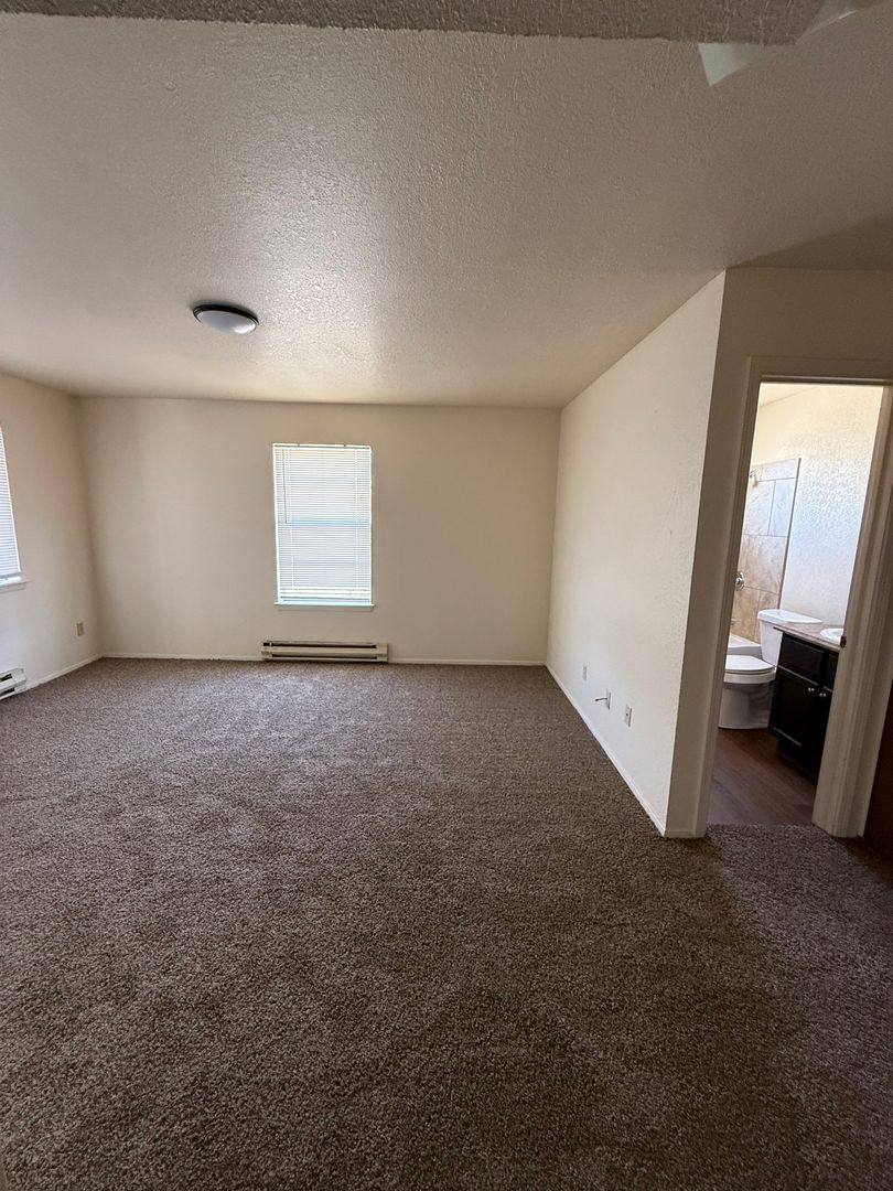 Apartment for rent at 2805 E Idaho Ave, Las Cruces, NM 88011
