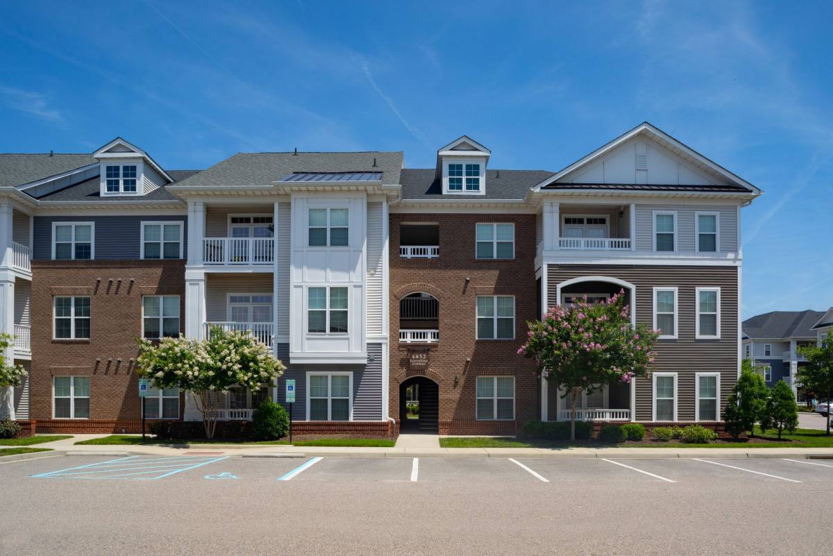 Apartment for rent at 4884 Travertine Ave, Virginia Beach, VA 23462