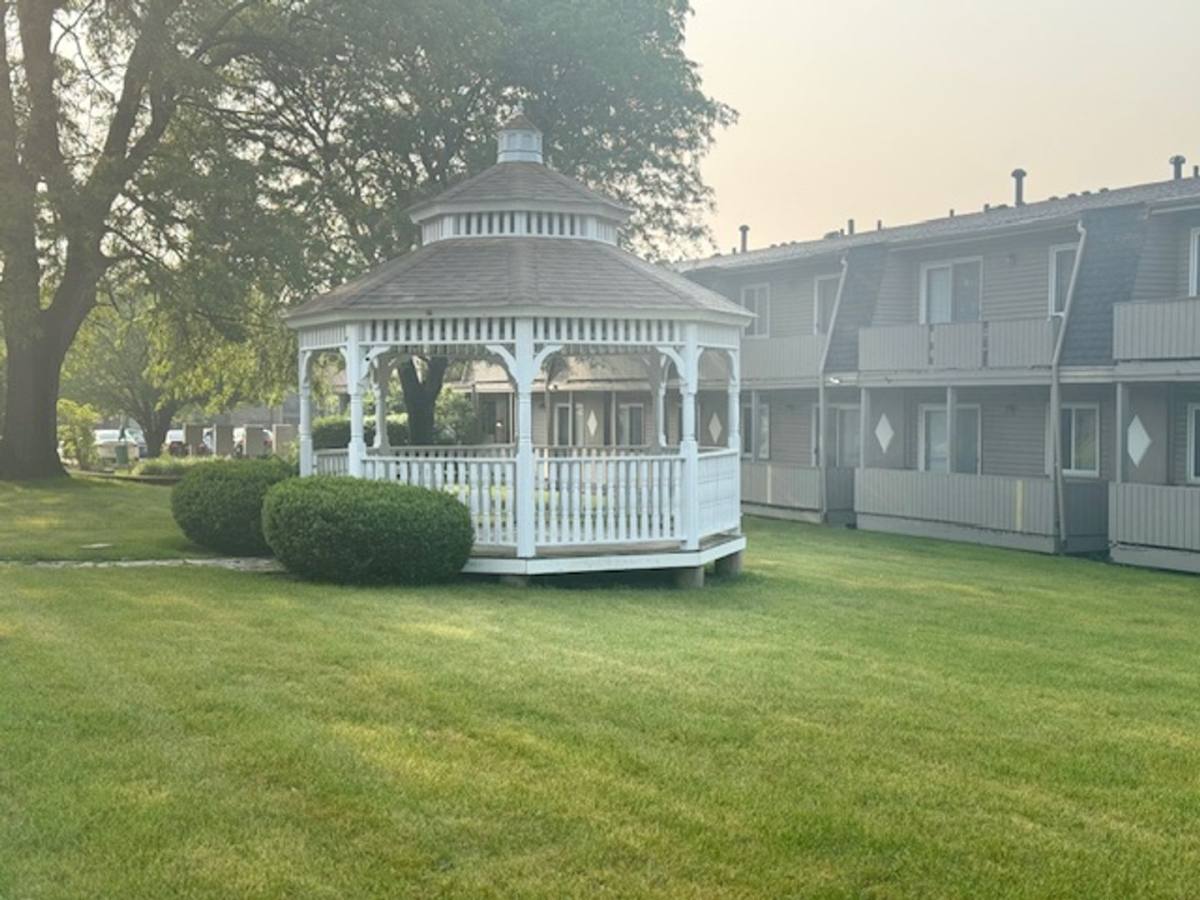 Apartment for rent at 15928-38 S Leclaire Ave, Oak Forest, IL 60452