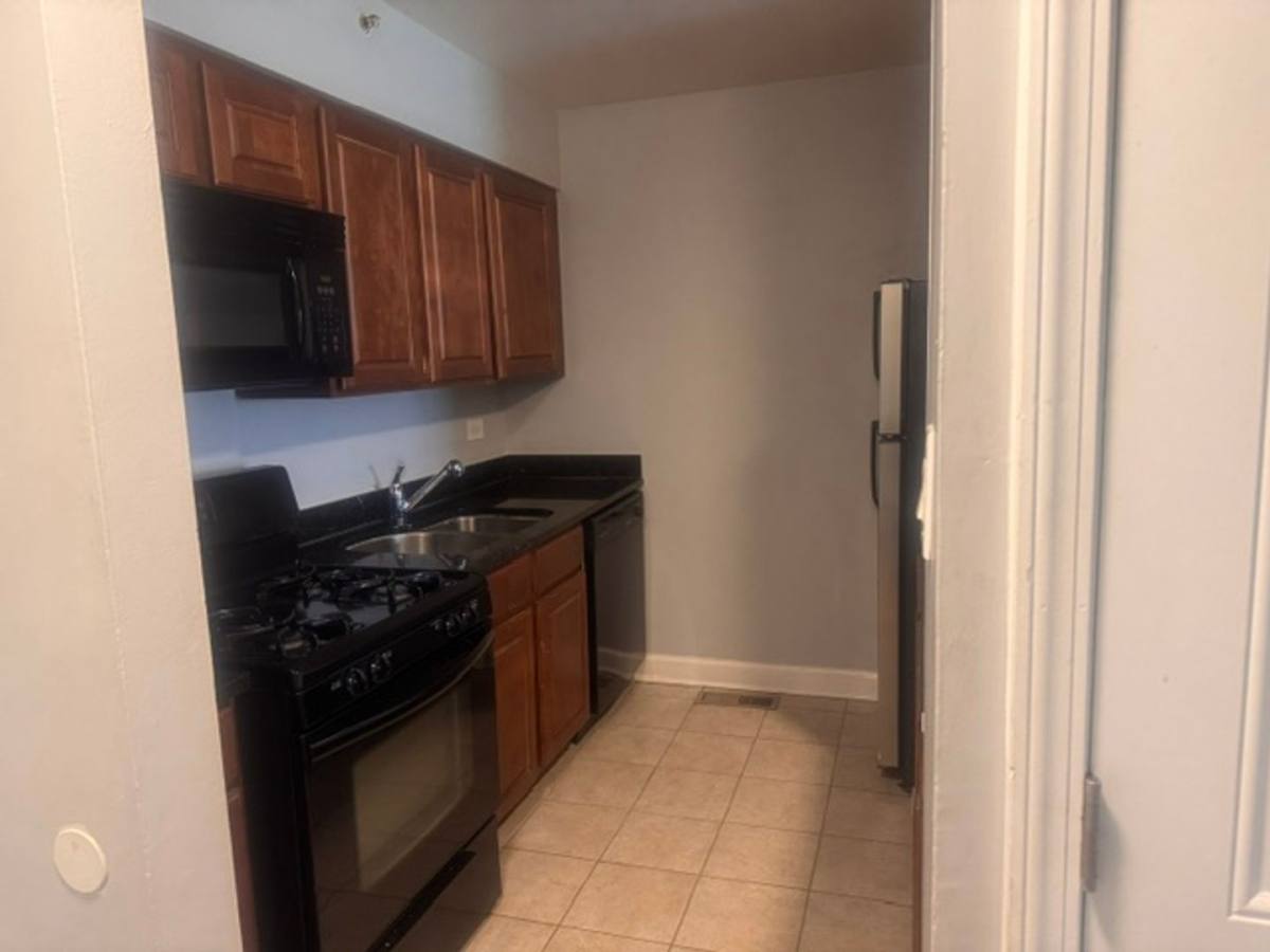 Apartment for rent at 15928-38 S Leclaire Ave, Oak Forest, IL 60452