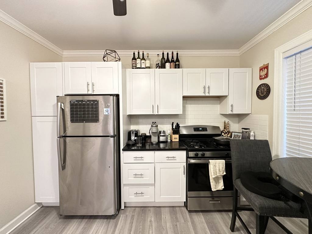 Apartment for rent at 837 Cornelia #SA8, Chicago, IL 60657