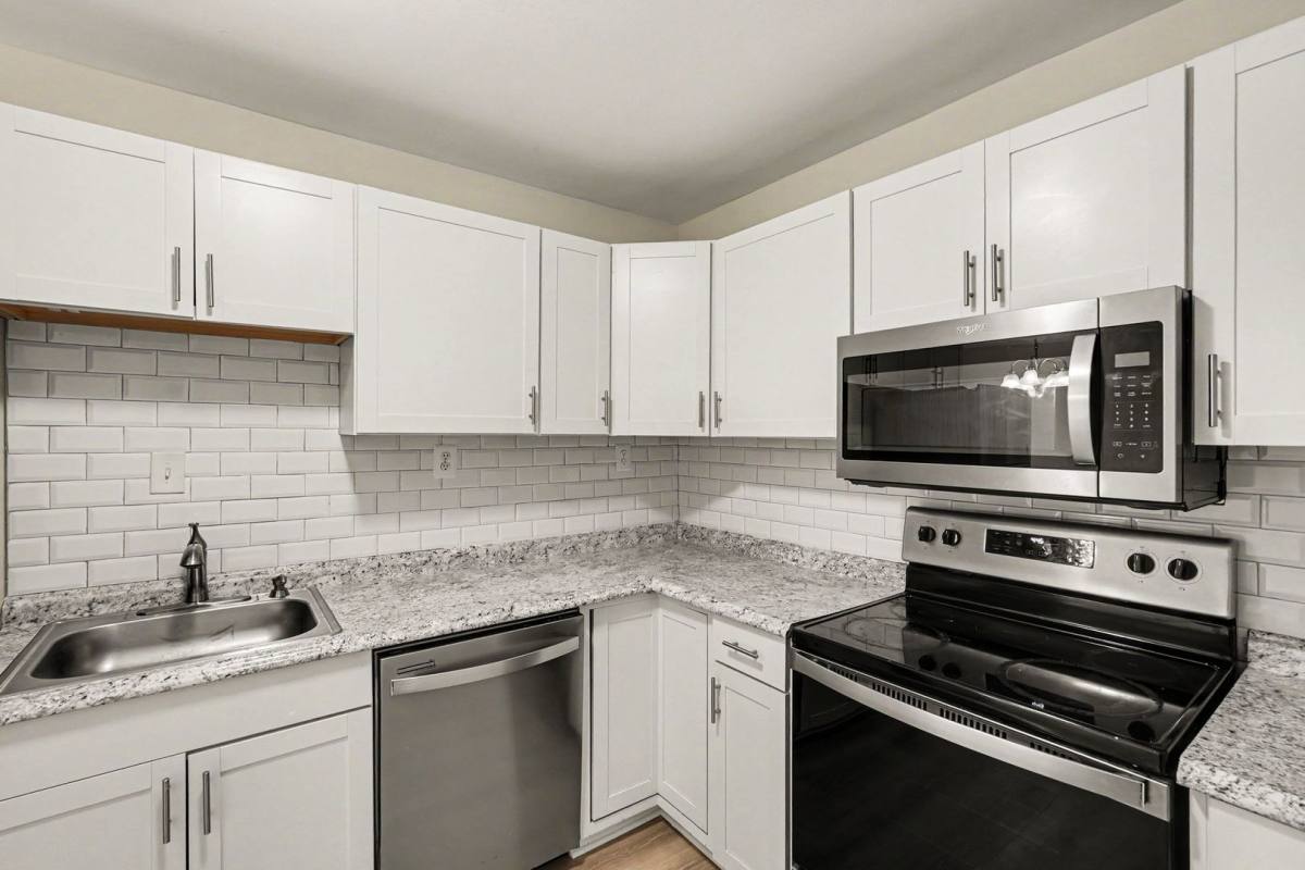 Townhouse for rent at 319 Brock Square, Fredericksburg, VA 22401