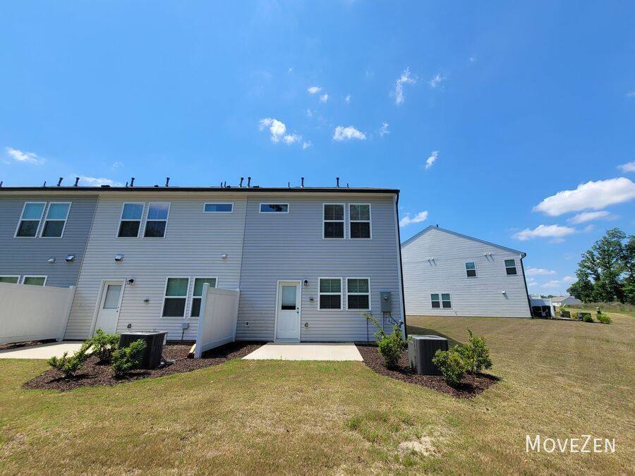 Townhouse for rent at 808 Falls Grove Trail, High Point, NC 27265