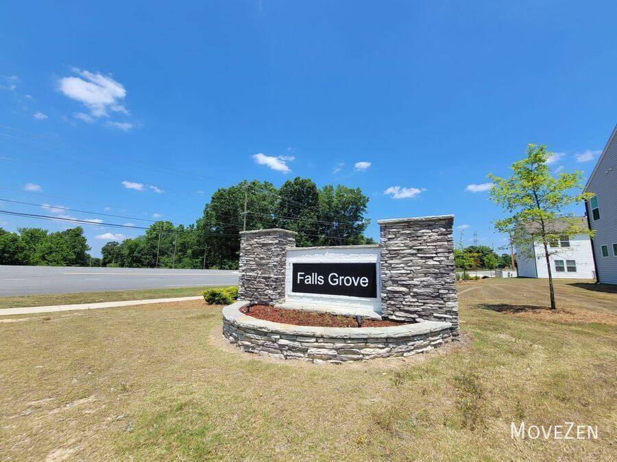 Townhouse for rent at 808 Falls Grove Trail, High Point, NC 27265