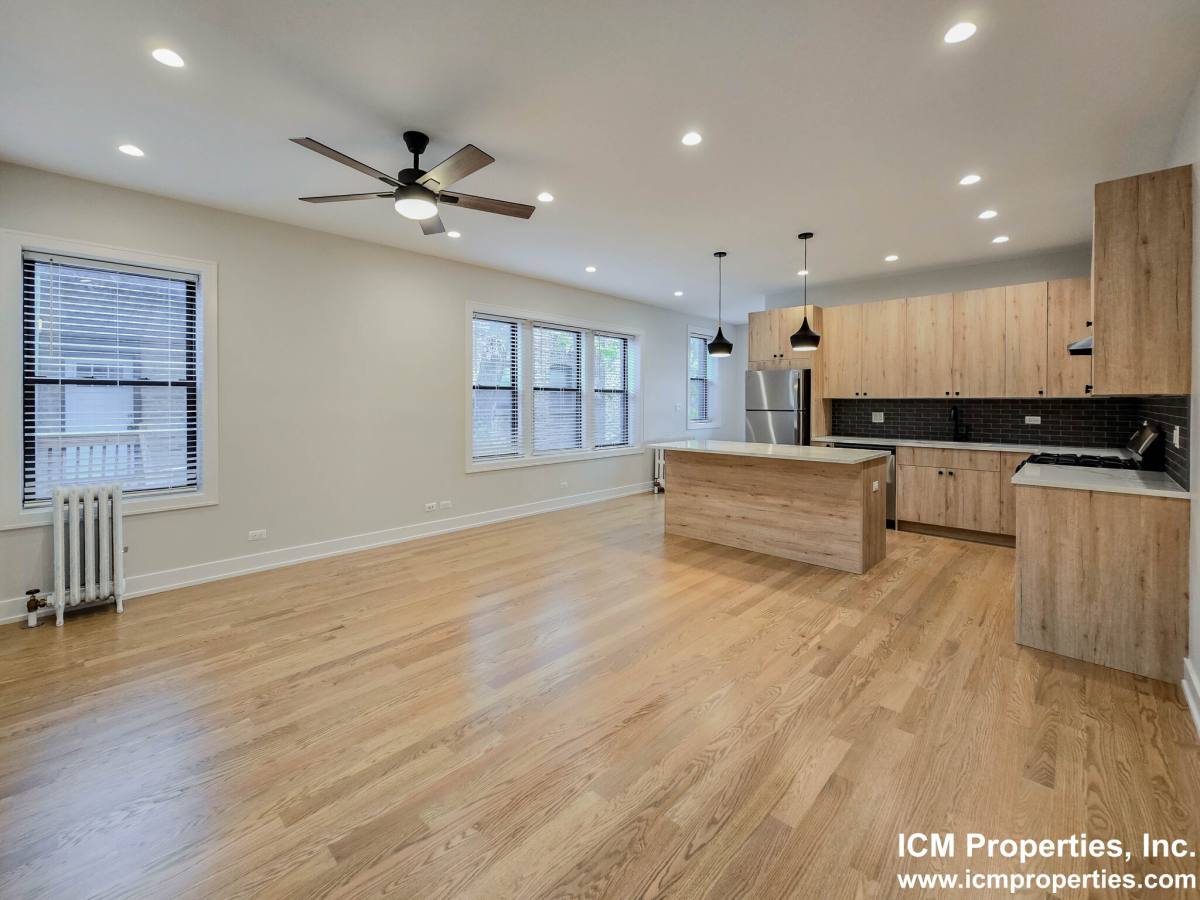 Apartment for rent at 4951 N Oakley Ave #3, Chicago, IL 60625