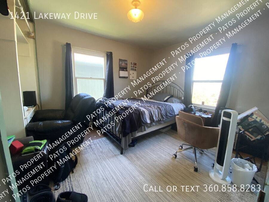 House for rent at 1421 Lakeway Dr, Bellingham, WA 98229