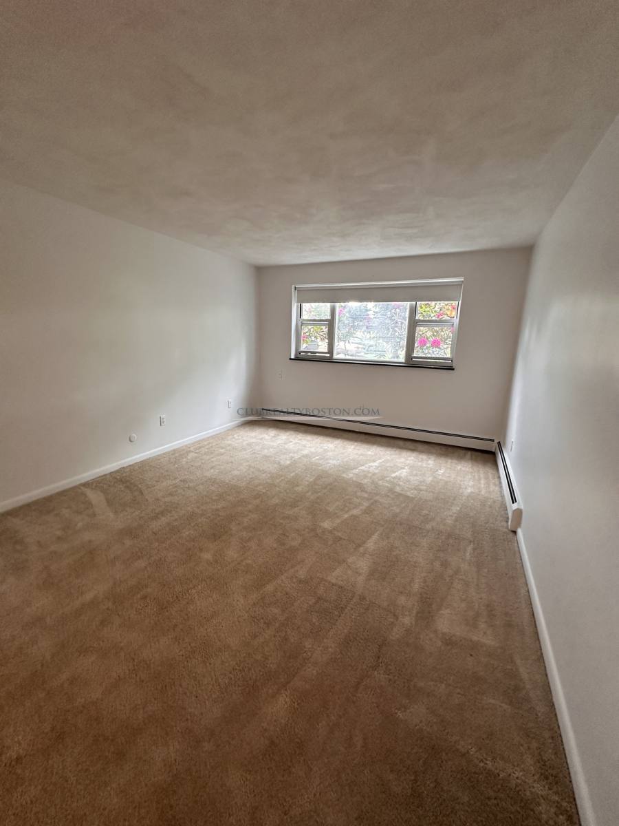 Apartment for rent at 181 Lexington St #20, Auburndale, MA 02466