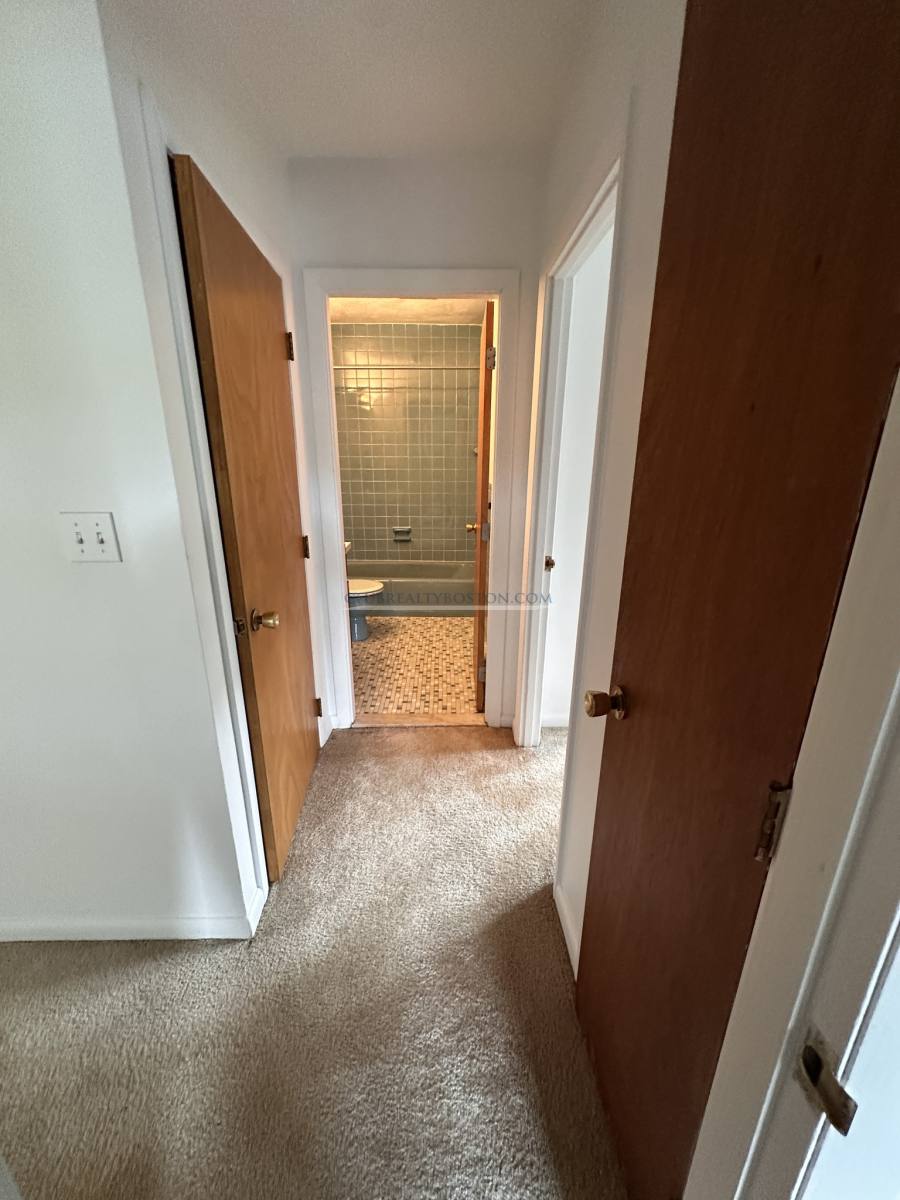 Apartment for rent at 181 Lexington St #20, Auburndale, MA 02466