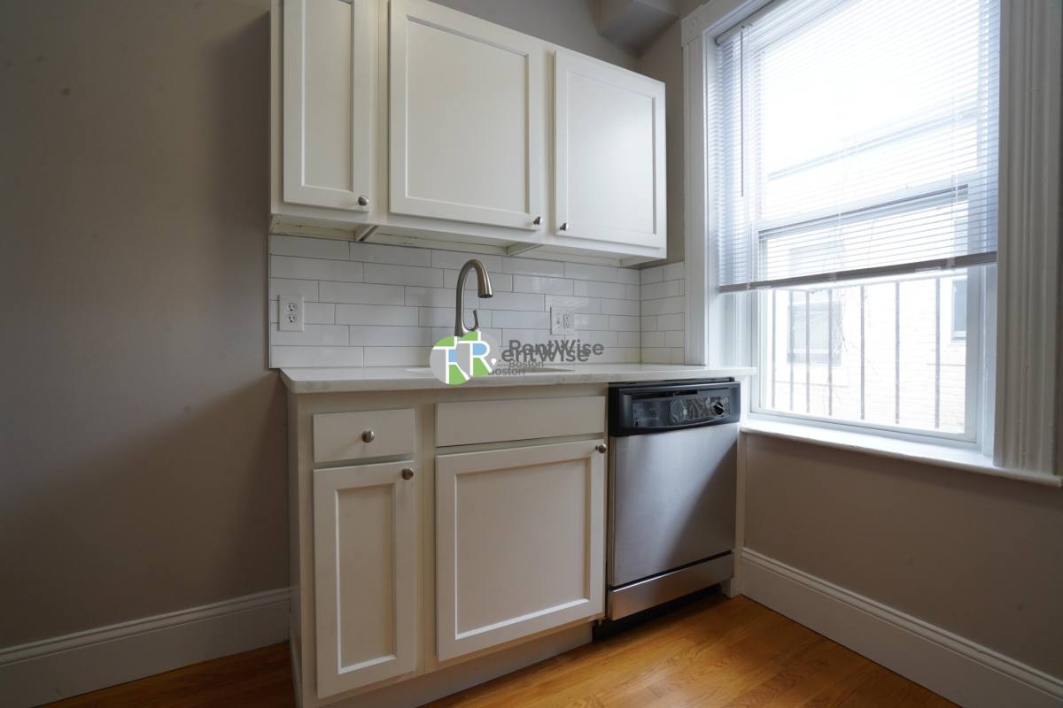 Apartment for rent at 76 Gordon St #15, Brighton, MA 02135