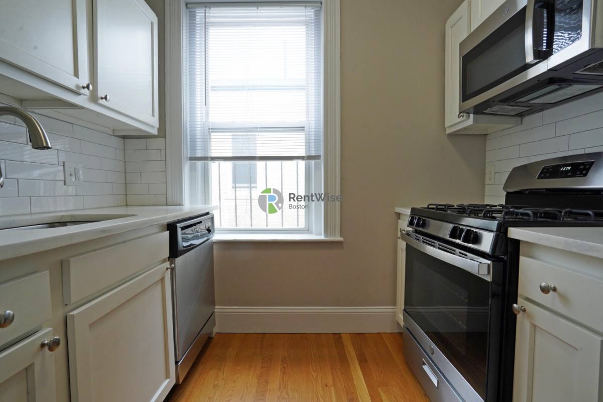 Apartment for rent at 76 Gordon St #15, Brighton, MA 02135