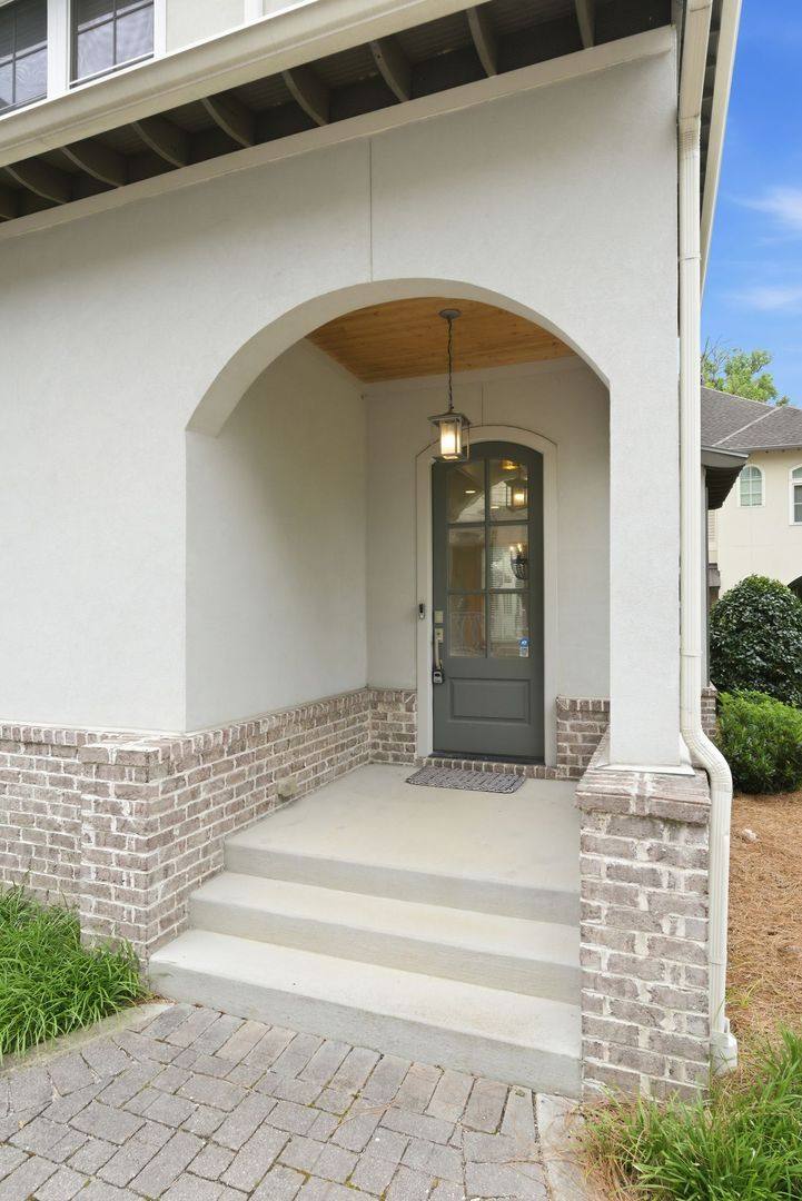 House for rent at 404 Woodmont Hall Place, Nashville, TN 37205