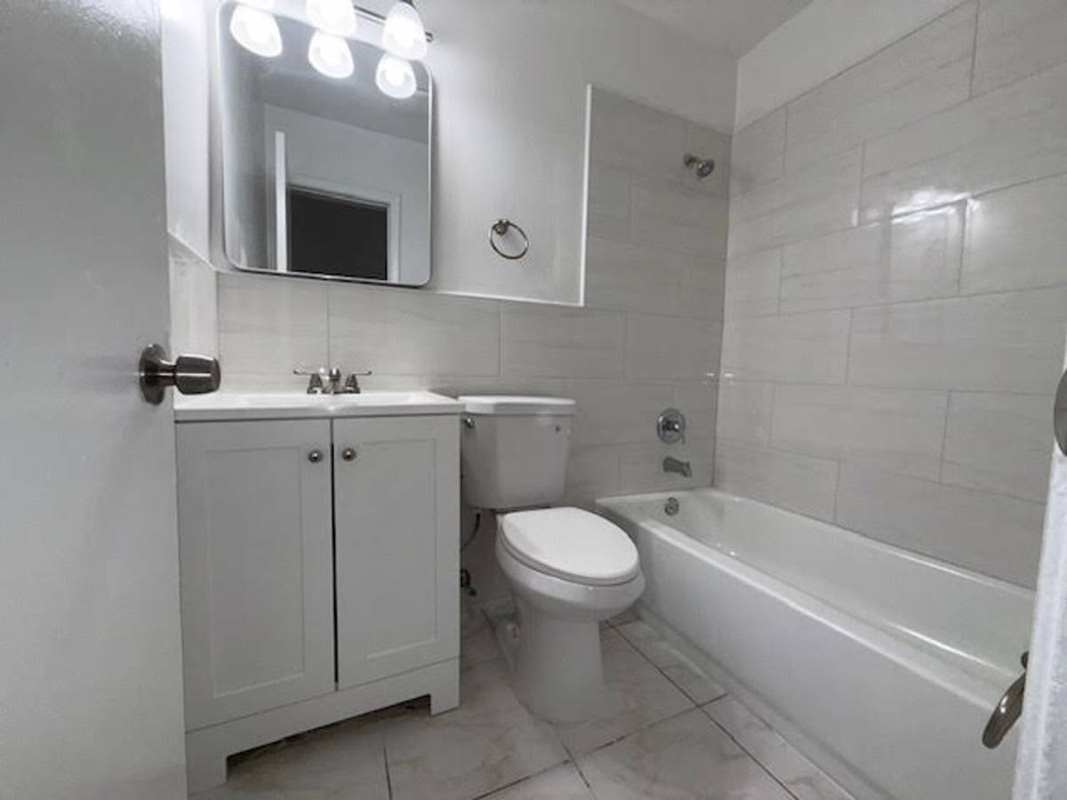 Apartment for rent at 497 NW 40 Court, Fort Lauderdale, FL 33309
