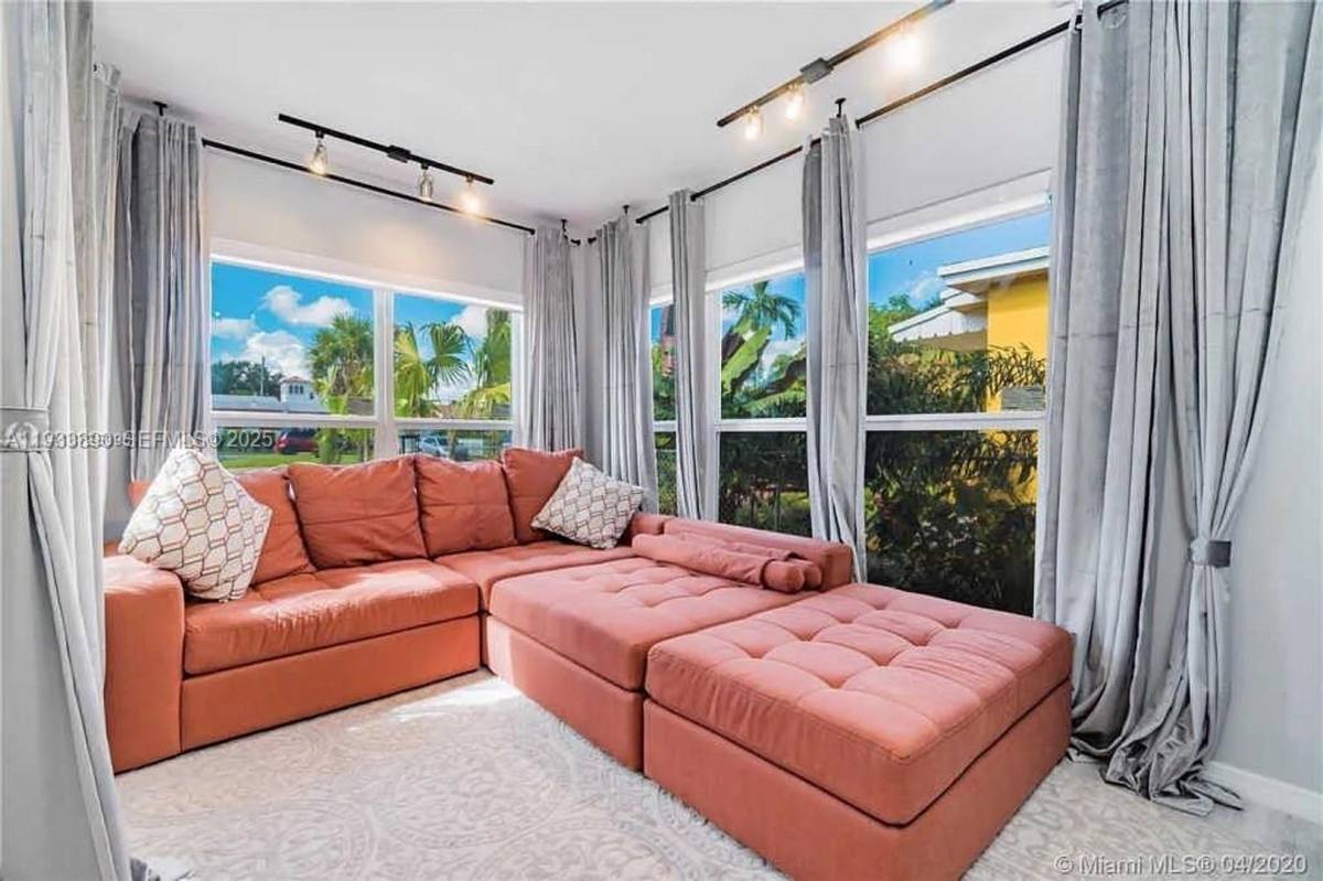 House for rent at 1731 NE 172nd St, Miami, FL 33162