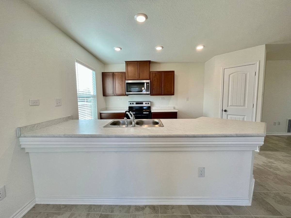 House for rent at 8405 Amistad Cove, Converse, TX 78109