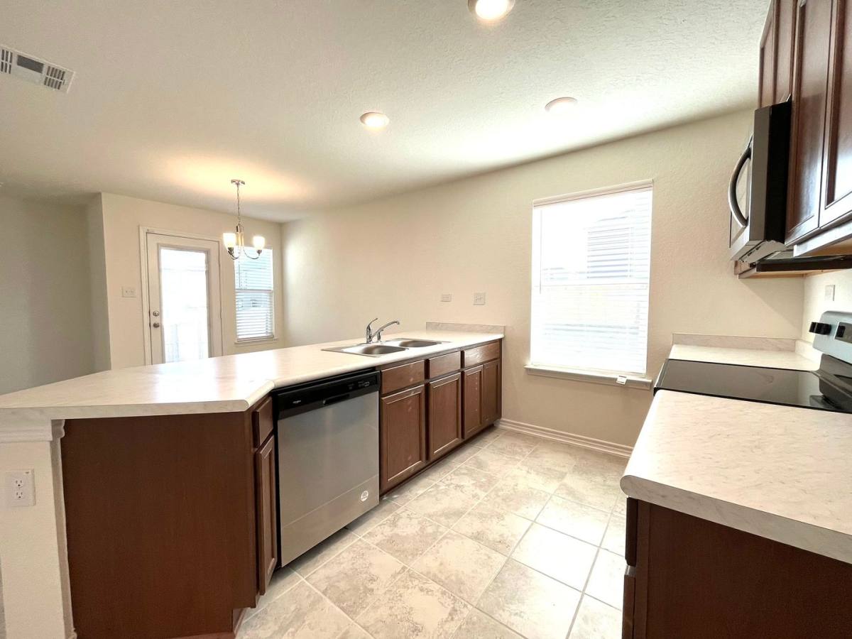 House for rent at 8405 Amistad Cove, Converse, TX 78109