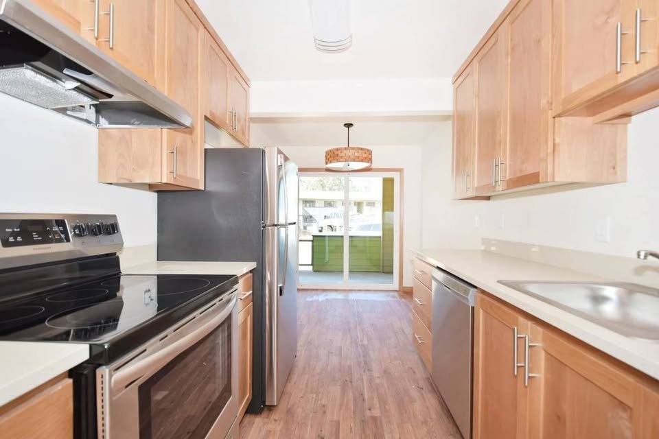 Apartment for rent at 9500 SW Greenburg Rd, Portland, OR 97223