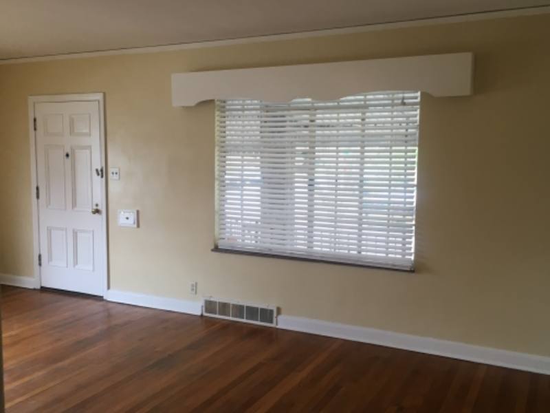 Apartment for rent at 1126 13 St, Huntington, WV 25701