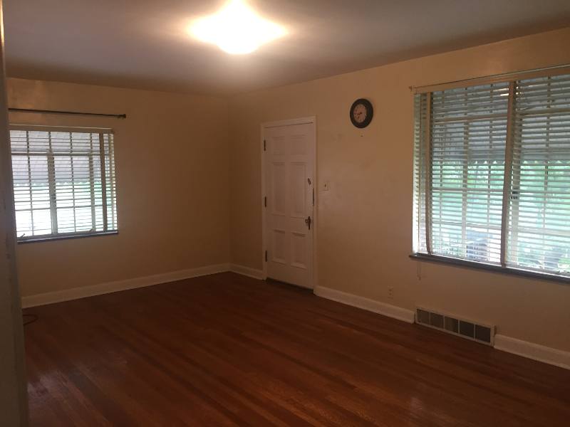 Apartment for rent at 1126 13 St, Huntington, WV 25701