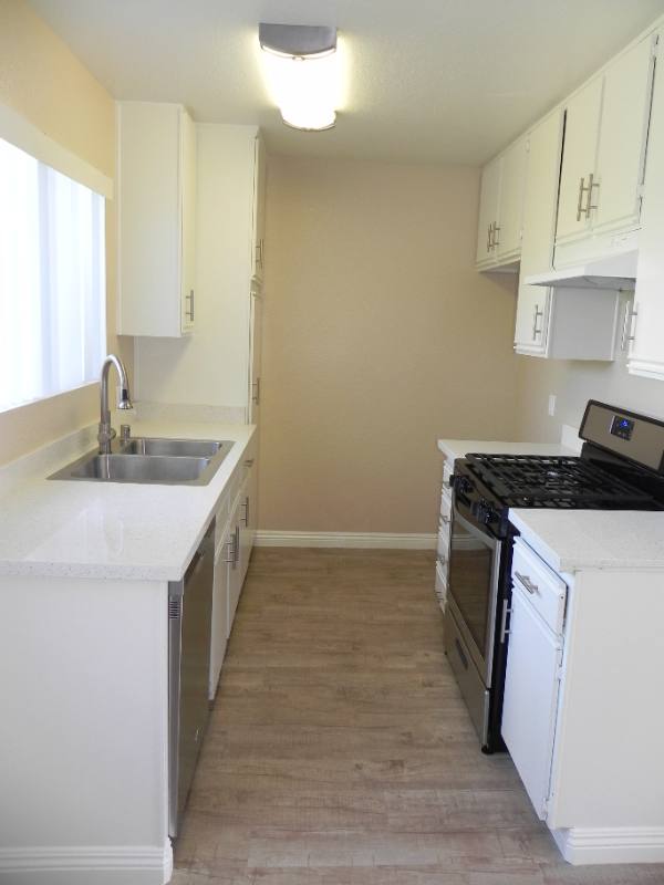 Apartment for rent at 8602 Chapman Ave, Garden Grove, CA 92841