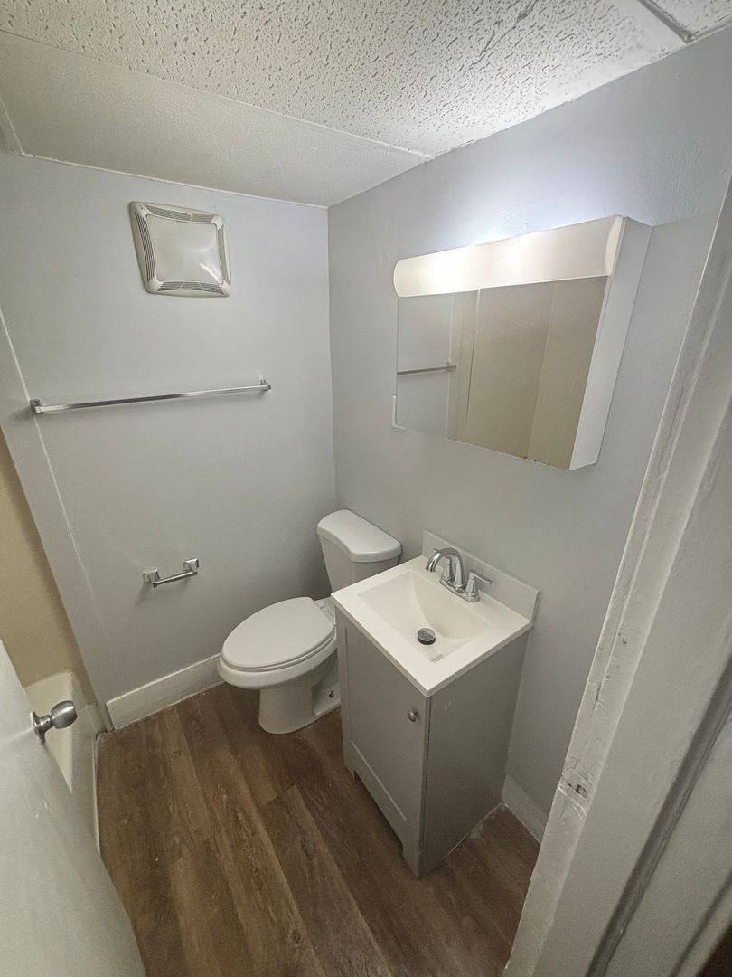 Apartment for rent at 109 Broad St #4B, Lynn, MA 01902
