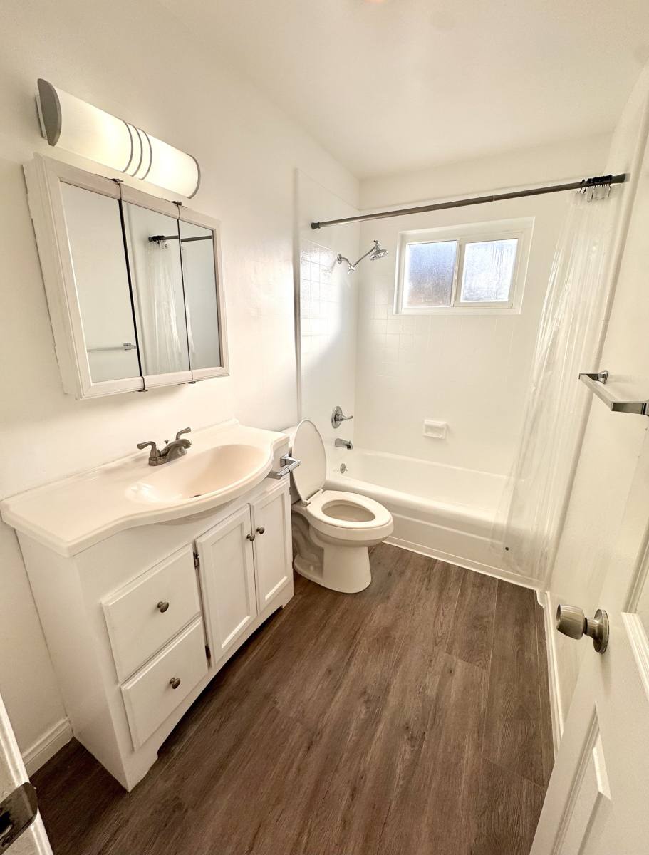 Apartment for rent at 317 E Hazel St #C, Inglewood, CA 90302