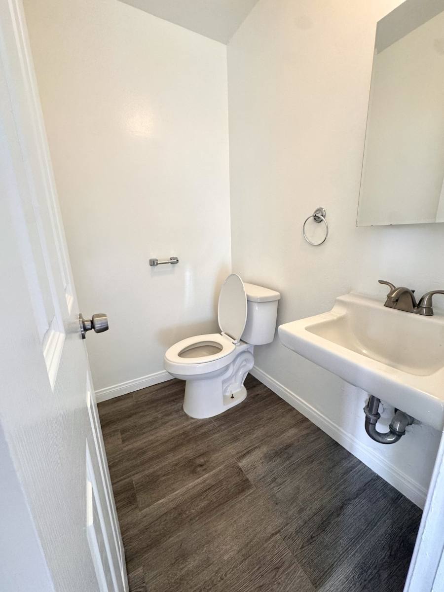 Apartment for rent at 317 E Hazel St #C, Inglewood, CA 90302
