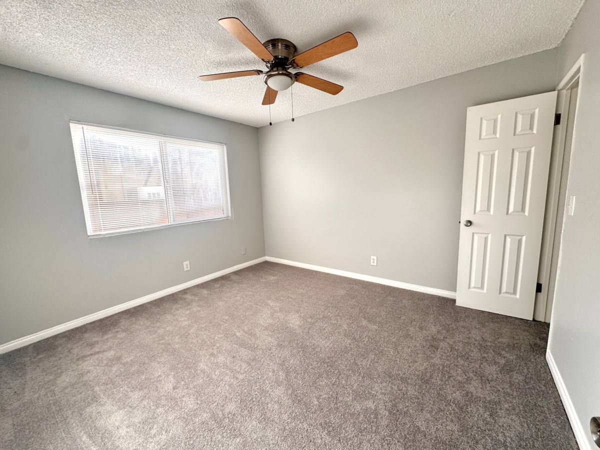 Apartment for rent at 317 E Hazel St #C, Inglewood, CA 90302