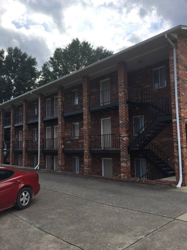 Apartment for rent at 2914 4th Ave, Huntington, WV 25702