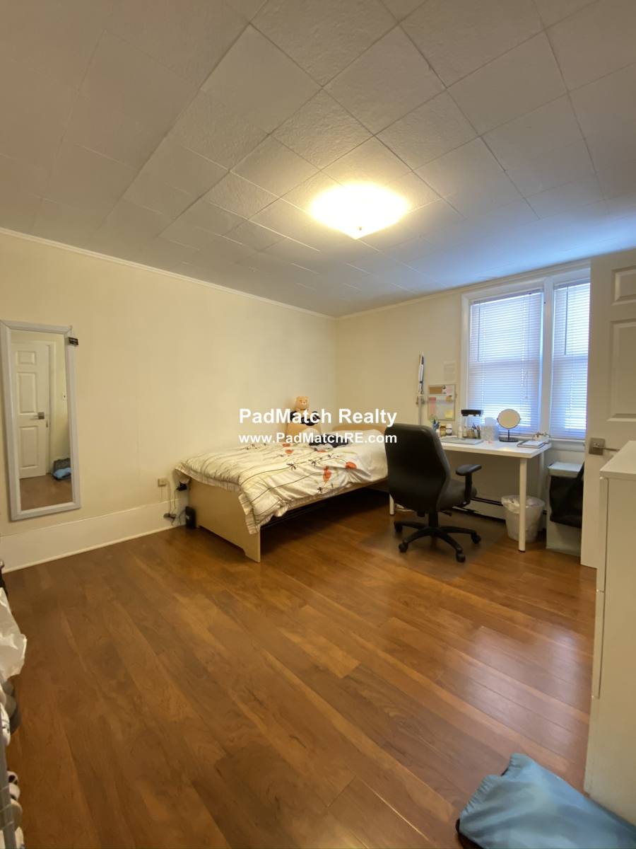 Apartment for rent at 49 Boylston St #3, Brookline, MA 02446