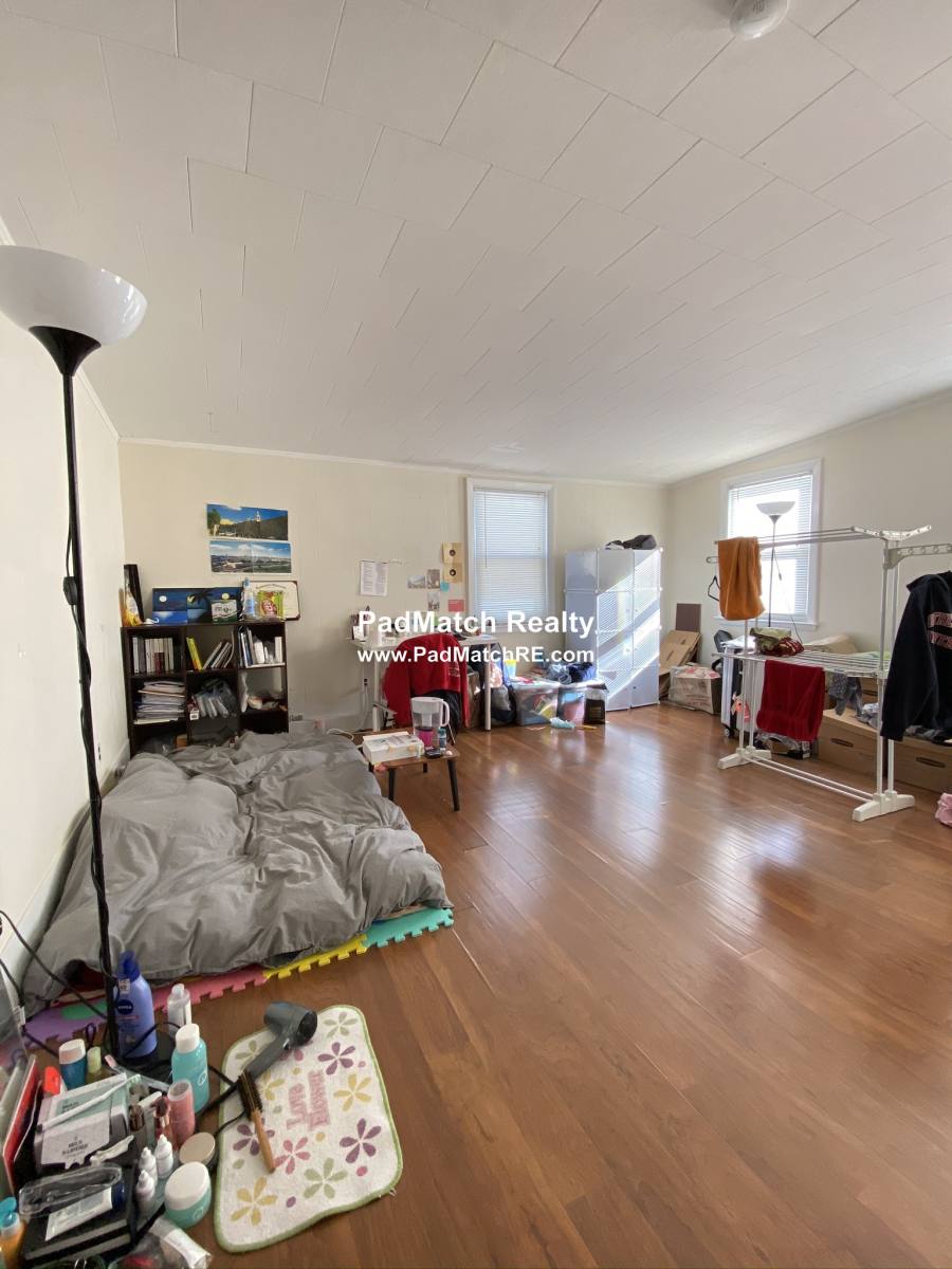 Apartment for rent at 49 Boylston St #3, Brookline, MA 02446