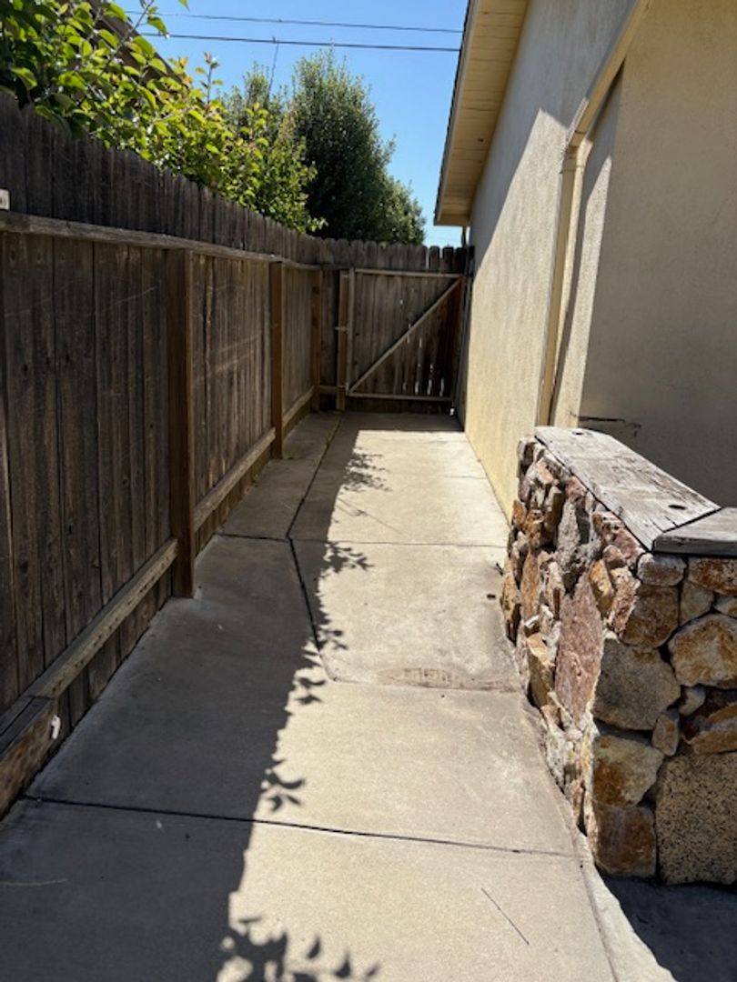 House for rent at 183 E Dana St, Nipomo, CA 93444