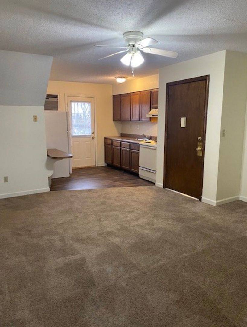 Apartment for rent at 2825 Whitener, Cape Girardeau, MO 63701