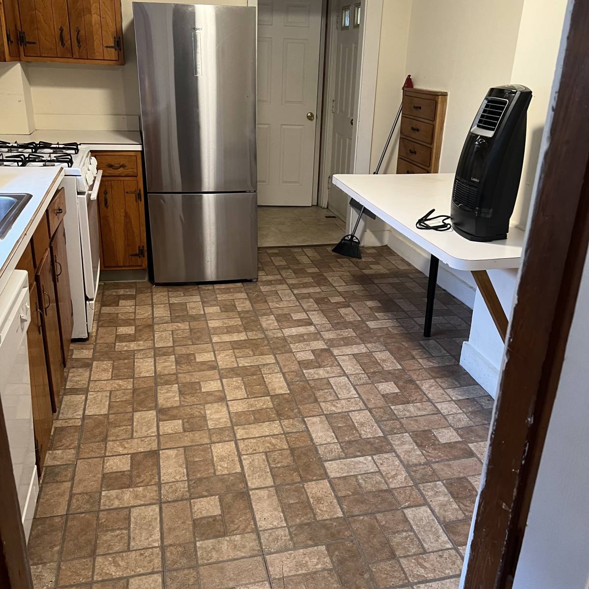 Apartment for rent at 22 Daniels Court #1, Waltham, MA 02453