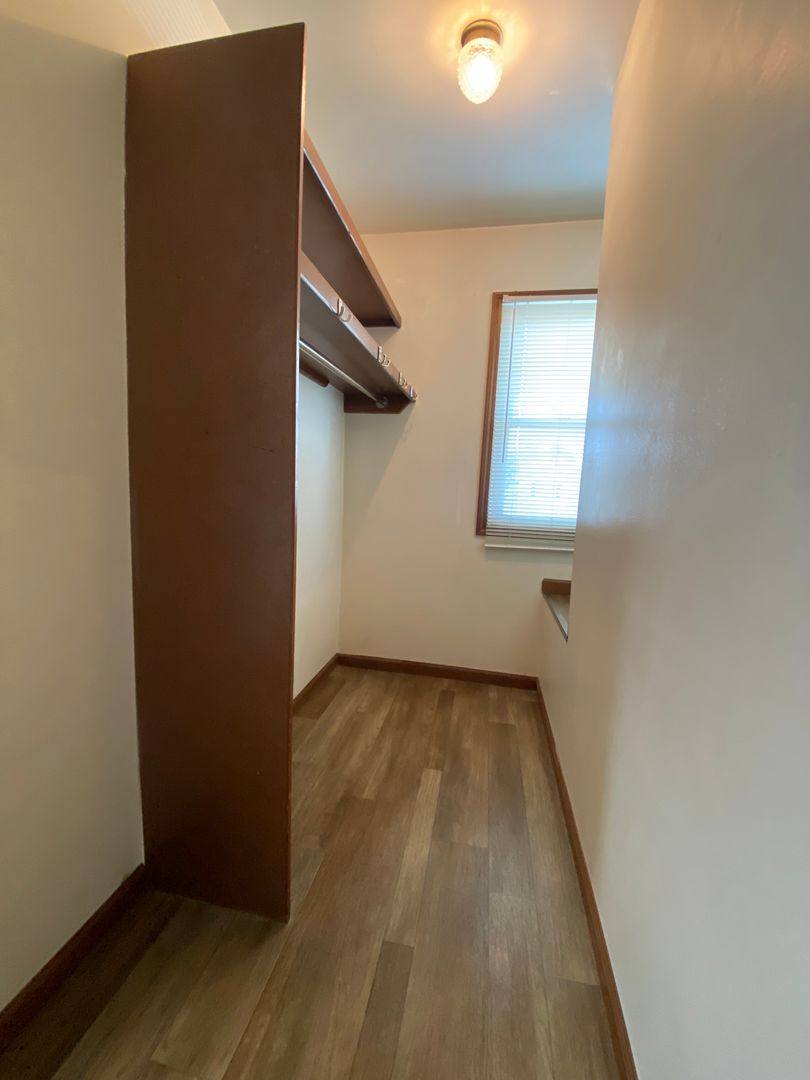 Apartment for rent at 120 S Silverwood Lane, Goshen, IN 46526