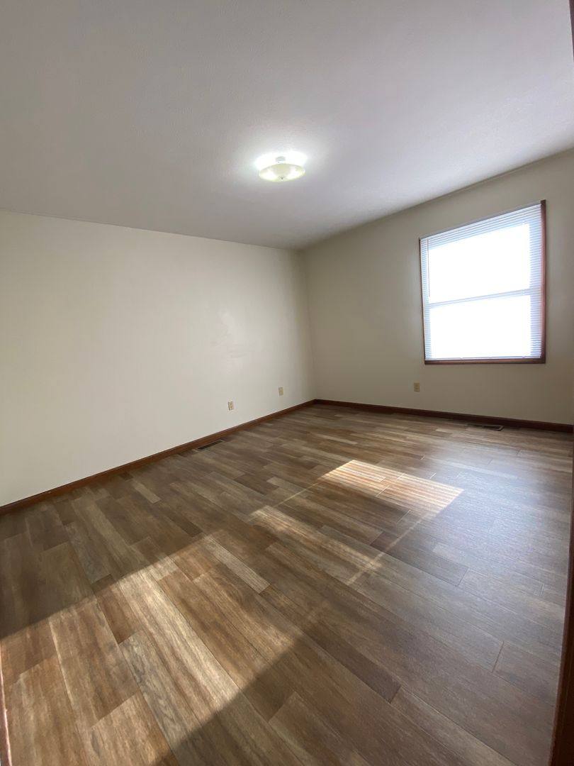 Apartment for rent at 120 S Silverwood Lane, Goshen, IN 46526