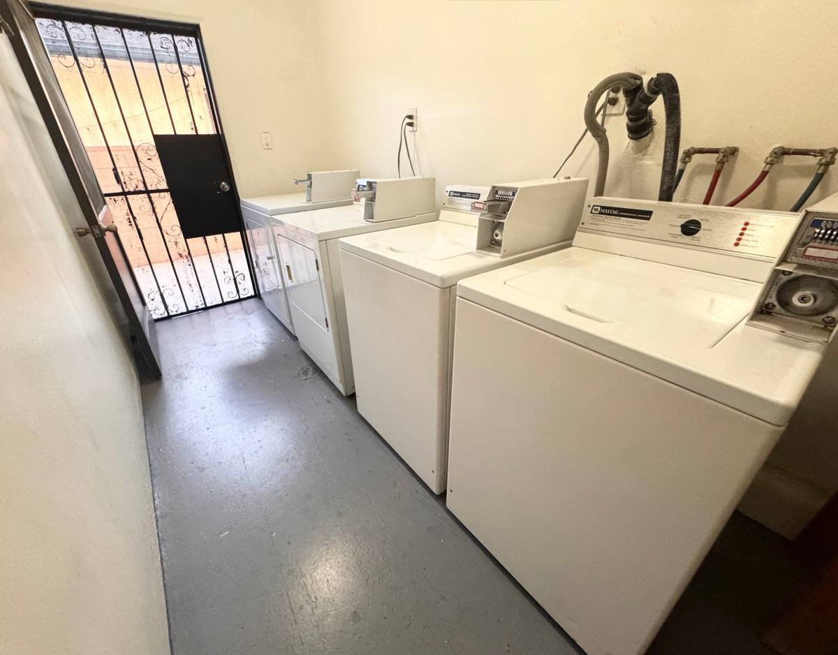 Apartment for rent at 317 E Hazel St #H, Inglewood, CA 90302