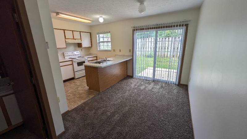 Townhouse for rent at 113 Taylor Ave, Marysville, OH 43040