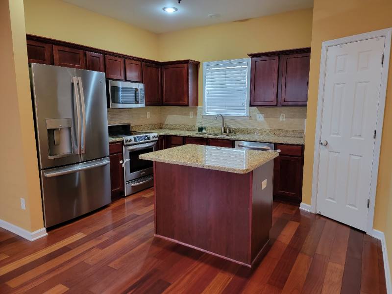 House for rent at 1404 Island Place E, Memphis, TN 38103