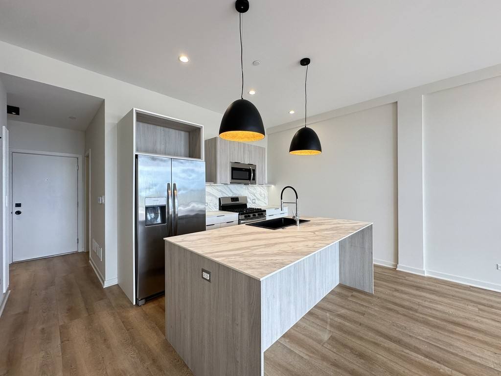 Apartment for rent at 3205 Narragansett #P604, Chicago, IL 60634