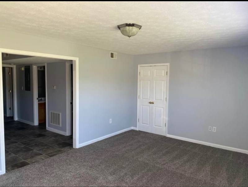 Apartment for rent at 106 Kenilworth Court, Radcliff, KY 40160
