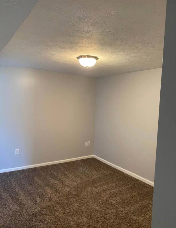 Apartment for rent at 106 Kenilworth Court, Radcliff, KY 40160