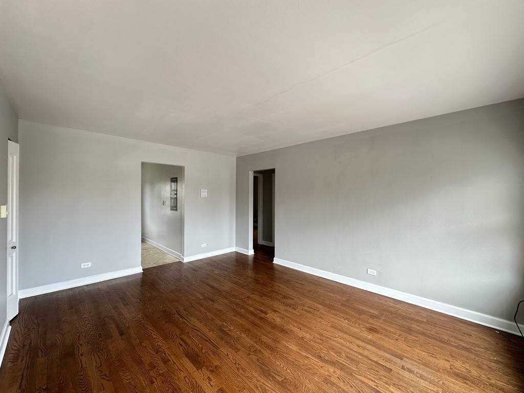 Apartment for rent at 76305 N Milwaukee, Niles, IL 60714