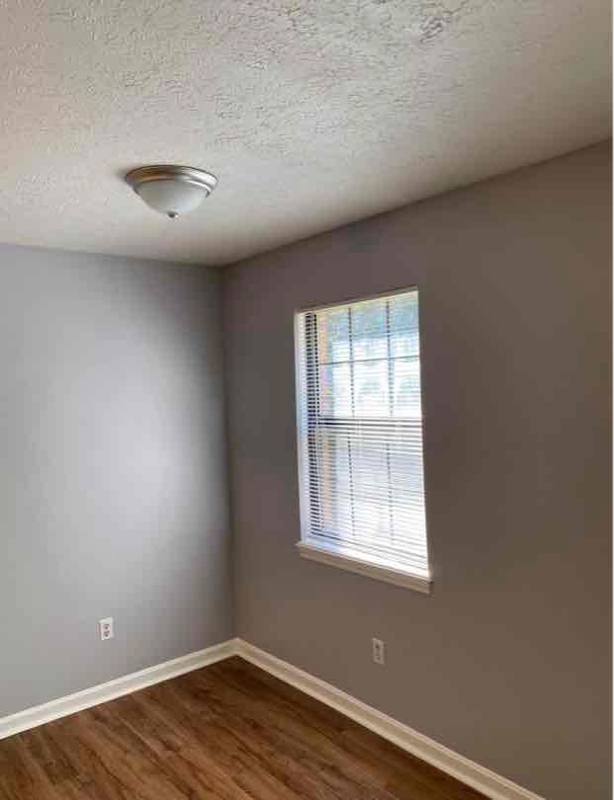 Apartment for rent at 1599 Hill St, Radcliff, KY 40160