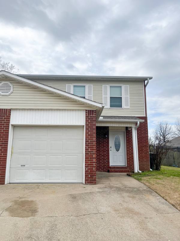 Townhouse for rent at 617 Moan Place, Fayetteville, AR 72703