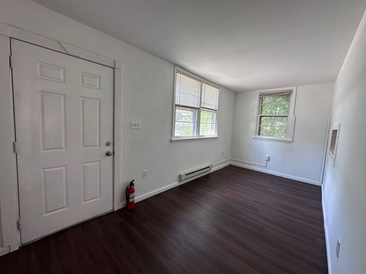 Apartment for rent at 1029 W Main St, Norristown, PA 19401