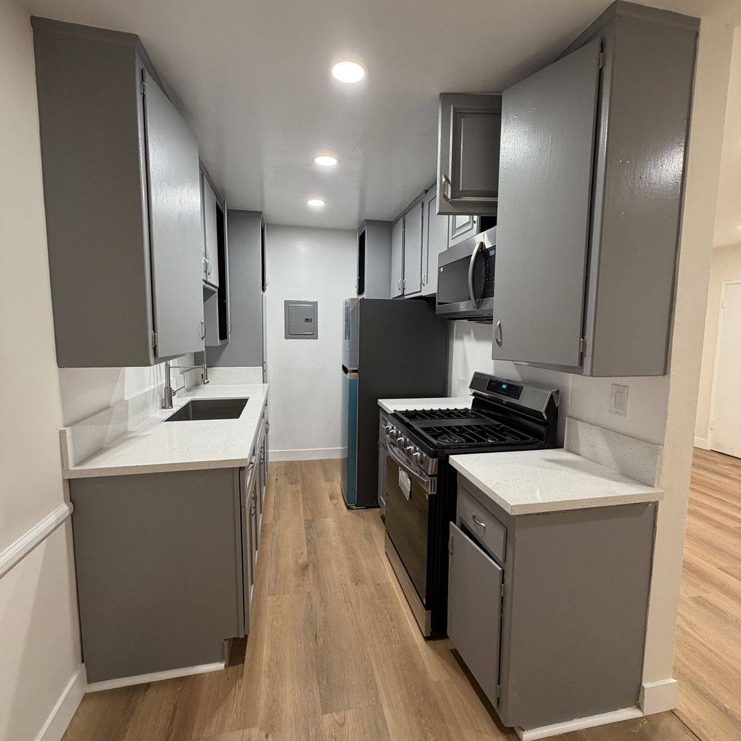 Apartment for rent at 241 S Westlake Ave, Los Angeles, CA 90057