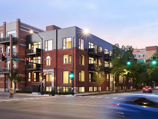 Apartment for rent at 1550 W Monroe St #204, Chicago, IL 60607
